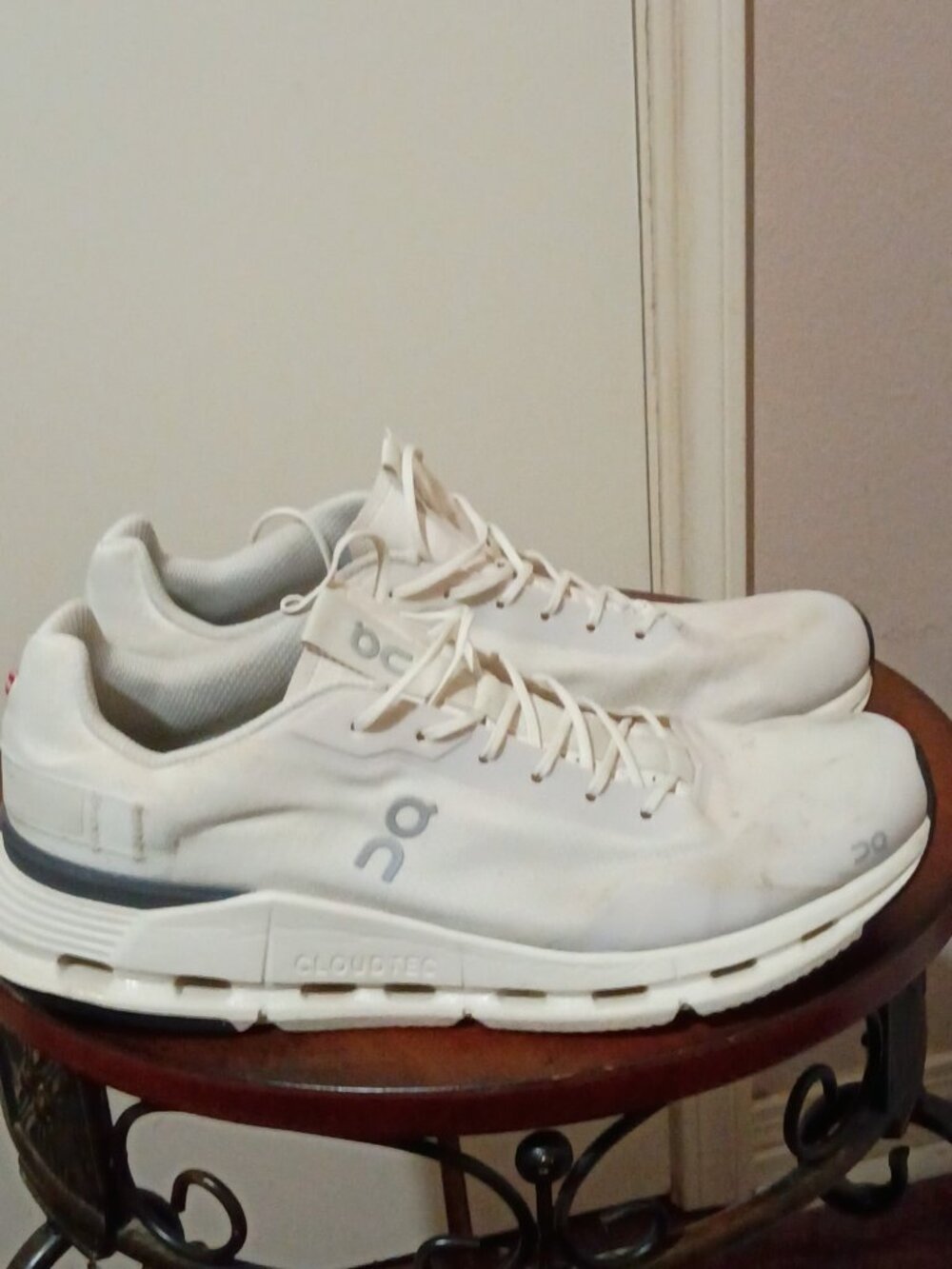 On Cloud Cloudnova White Eclipse Running Athletic Shoes Womens Size 11 26.98478